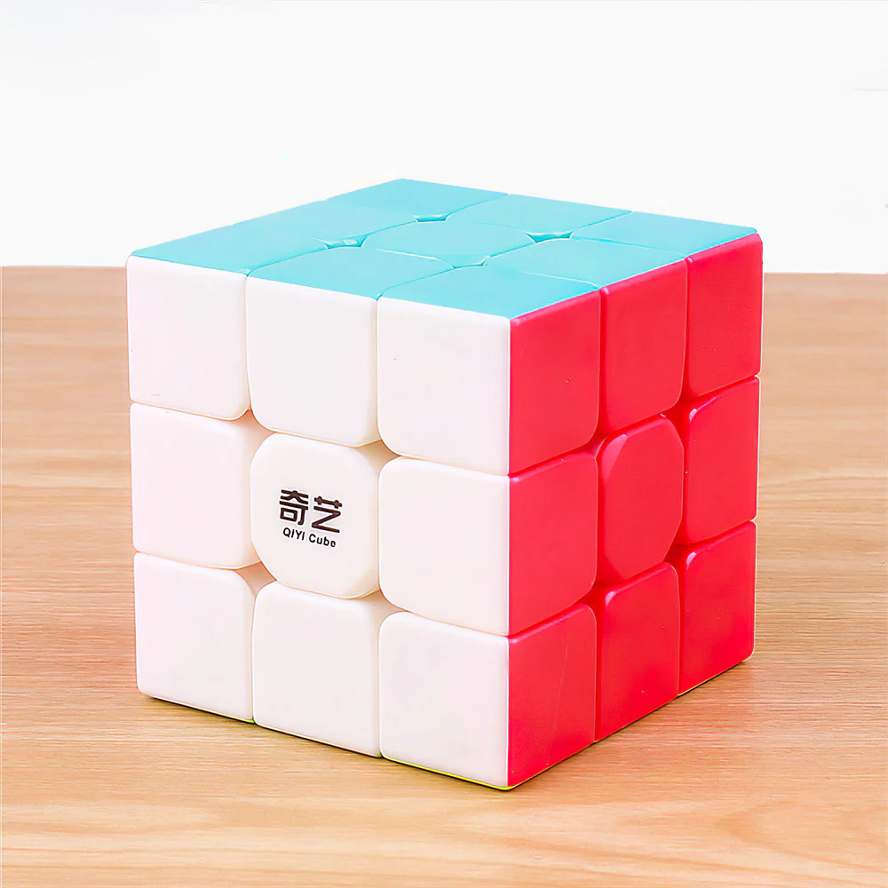Rubik’s Cube 3x3 QiYi Sail W Noir ou Stickerless - Image 6